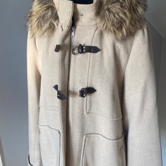 CoffeeShop Cream Toggle Coat with Faux Fur Hood - Picture 2 of 6